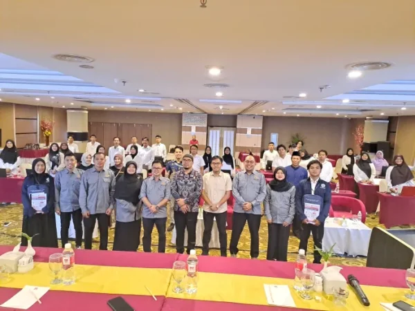 Menyongsong Indonesia Emas 2045, LPK Karang Taruna Gelar Pelatihan Kerja Desainer Grafis
